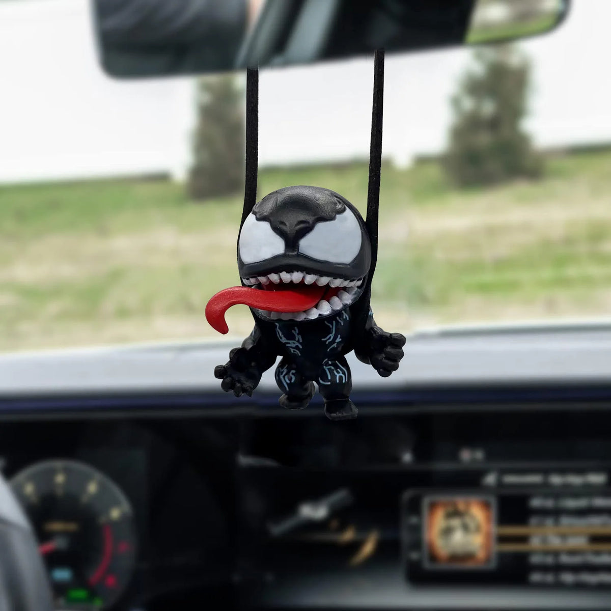 Venom Rearview Mirror Pendant – Marvel Car Hanging Figure & Interior Decor