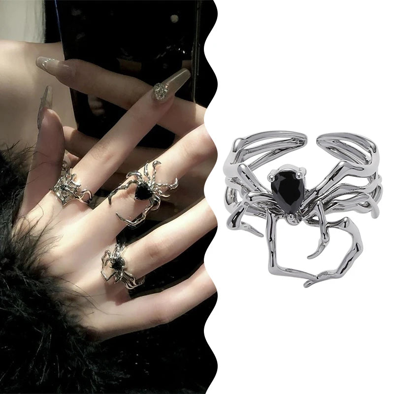 Black Spider Web Heart Ring – Gothic Punk Open-Finger Statement Jewellery