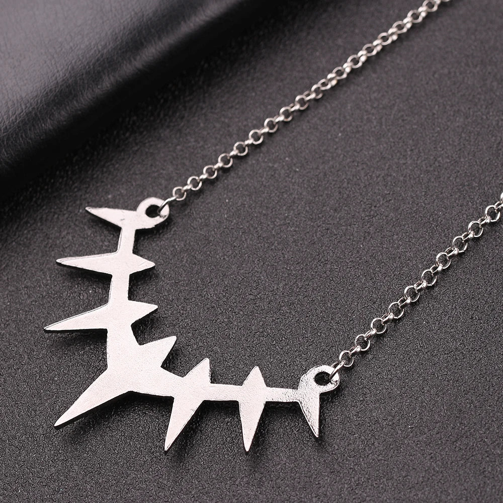 Black Panther Claw Necklace – Superhero Pendant Chain for Men