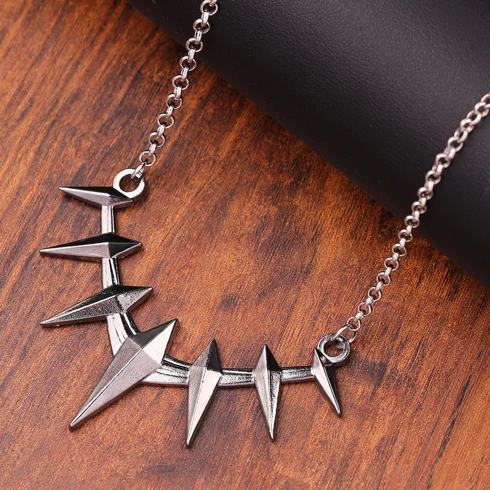 Black Panther Claw Necklace – Superhero Pendant Chain for Men