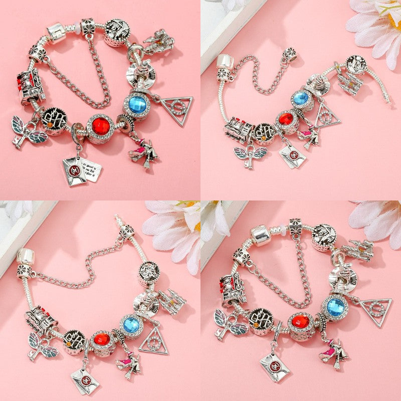 Marvel Spider-Man Charm Bracelet – Mask Clasp & Soaring City Beads