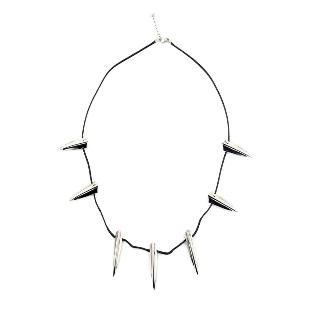 Black Panther Necklace – Minimalist Superhero Pendant for Men